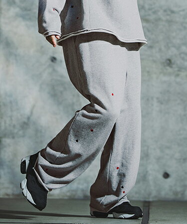樂天商城 - 【GLIMCLAP(グリムクラップ)】Card Stitch Emblem Sweat pants スウェットパンツ(192-034-gla-cf)