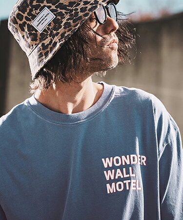 Rakuten - 【WONDER WALL MOTEL(ワンダーウォールモーテル)】VINTAGE WASH S-SL T（LOGO) Tシャツ(26SSCT006)
