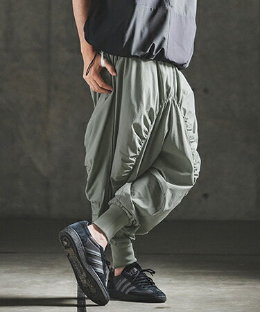 樂天商城 - 【GLIMCLAP(グリムクラップ)】【予約販売5月下旬〜6月上旬入荷】 Stretch Nylon Ripstop Shirring & Piping Sarouel Pants サルエルパンツ(202-054-gls-cg)
