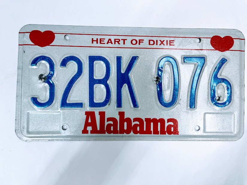 【中古】アメリカンナンバープレートALABAMA　32BK076　ショットガン打ち抜きハート●メール便●代引き不可