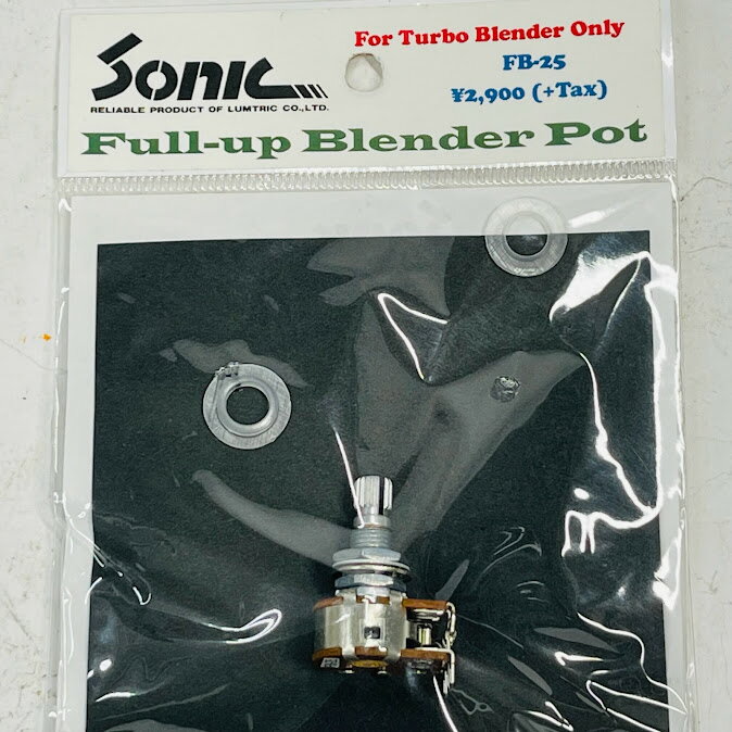 　 SONIC ソニック フルアップ・ブレンダー・ポット FB-25 型番 FB-25 色 シルバー 素材 B250Kオーム 仕様 フルアップ・ブレンダー・ポット サイズ(cm) 取り付けネジ切り部径：8mm（3/8インチ用アダプター付き） 参考定価 2900円+TAX 重さ(g) 付属品 （3/8インチ用アダプター付き） 未使用品。メール便でお送りします。弊社の商品は1点物が多く在庫限りの出品です。この機会を逃さずお急ぎ、お求めくださいませ。 C　O　N　D　I　T　I　O　N 参考ランクは、 商品状態 新品 ※補足事項 旧タイプのターボ・ブレンダー（TB101/TB102/TB201/TB202）をバージョン・アップするための専用ポット。旧タイプのターボ・ブレンダーの特定のポジションで発生していた信号ロスを排除するために開発された、専用のブレンダー・ポットです。 ・ 弊社はリサイクルショップです。神経質な方や、綺麗な状態にこだわる方はご購入をお避け頂き、直営店・量販店にて新品のご購入をお勧めいたします。出品ランクはあくまで参考でございます。ランクを理由としたご返品はお受けいたしかねます。ご了承くださいませ。 ■お取引について 発送方法・送料 ◎商品は茶封筒にいれ「日本郵便様ゆうパケットもしくはクロネコDM便」にて発送させていただきます。 【送料】 全国一律無料（但し他の商品の同梱は出来ません）ポスト投函になります。 【配送日指定】 配達日のご指定はお受けできません。ご了承ください。 【配達時間帯希望サービス】 　　・時間指定なし 　 【同包】 ※こちらの都合で同梱する場合がございますが他の送料がかかる商品の同梱はお断りします。 【発送】 商品の発送は決済がお済みになってから、当社2営業日以内の発送とさせていただきます。 消費税について 商品金額には、消費税10%が含まれています。 お支払いについて 【決済方法】 ●代金引換できません。代引きご希望の場合は宅急便にて送料を申し受けます。 ●銀行振込（振込先は、楽天銀行とゆうちょ銀行です） ※お振込みの手数料はお客者様のご負担とさせていただきます。 ●クレジット決済 注意事項 ■下記内容に同意の上、ご入札下さいますようお願い申し上げます 　　ネット販売の性質上、パソコン環境・モニターなどの設定・仕様等で　　イメージ写真と実際の商品との色合いが若干異なる場合がございます。 ○ご購入後のキャンセルは等は、一切しておりません。 ○程度に敏感な方、神経質な方は必ず詳しい程度をお問い合わせください。 　○ご注文後、こちらからの連絡に48時間以上お返事が無い場合「お客様都合によるキャンセル」とさせて頂きます。 ○ご購入後、翌日から5営業日以内にお振込みの出来る方のみご注文下さい。 □気になる事がありましたら遠慮なくご質問下さい。 □掲載写真以外の画像もE-mailにてお送りする事が可能です。 □ご質問の返信は、取扱店舗の営業時間内に限ります。 【返品の特約】 ◇商品に欠陥がある場合を除き、返品や交換には応じておりません。 ◇商品に欠陥がある場合には送料当方負担にて、弊社が責任を持って対応させて頂きます。 ◇ご購入時についている付属品が欠品（紛失等）された場合、返品・交換はお受けできません。 ◇尚、商品の性質上、次の場合の返品・交換はお断りさせていただきます。 ・お客様の都合 ・一度ご使用になられた場合 ・イメージ違い（形状違い、大きさなど） ・連絡が無く、3日以上過ぎた場合 ◇お届けした商品がご注文の商品と異なっていた場合や事故等による損傷(不良品)が見られた場合、商品到着後48時間以内に「お電話かE-mail」にて、ご連絡をお願い致します。 【返金について】 ◇返品特約にあるお客様の都合以外の理由で返品となった場合、返金時の振込手数料は弊社にて負担いたします。 ◇銀行振込・代金引換などで、お客様が商品代金をお支払い後に「キャンセル（取消し）」をされた 場合、商品代金の返金はトラブル防止の為「ご購入者様名義への銀行振込」とさせていただきます。 ◇お振込みの際にかかる「手数料（振込手数料等）」は、お客様のご負担とさせていただきます。 ◇返金金額は、手数料を差し引いた商品代金（消費税込み）となります。 類似商品はこちら SONIC ソニック ポットアダプター PA980円 SONIC ソニック ポットアダプター PA980円SONIC フルアップトーンポット FT-02,880円SONIC ソニック ポットアダプターリング 980円Sonic FV-01 FULL UP VOL2,180円ソニック ターボジャズベース2 TJ-201　14,800円Sonic FT-05 FULL UP TON2,180円DCTCTS カスタムコントロールポット A52,480円ソニック HW-03 フックアップワイヤー代1,980円2025/11/04 更新