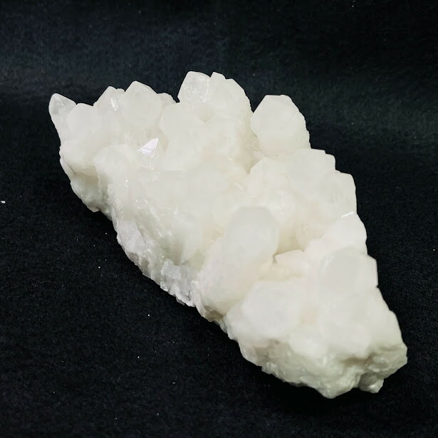 水晶クラスター　465g 四川省産 原石 天然石 1点物 パワーストーン クリスタル 浄化 空間 自然石 結晶 鉱物 ポイント ヒーリング crystal