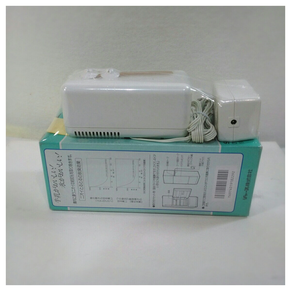 【未使用品】置き古し シャープ 冷蔵庫用脱臭器 OD-201RS ホワイト系