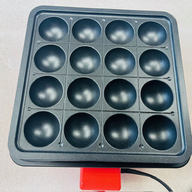 【動作確認済】【中古】本体のみ たこパー日和II 電気式たこ焼き器16穴プレート付 ...