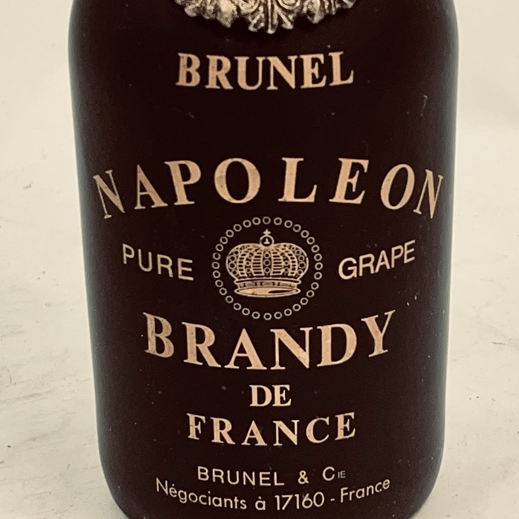 【未成年の飲酒は法律で禁じられています】ブルネル　特級　ナポレオンブランデー700ml40度