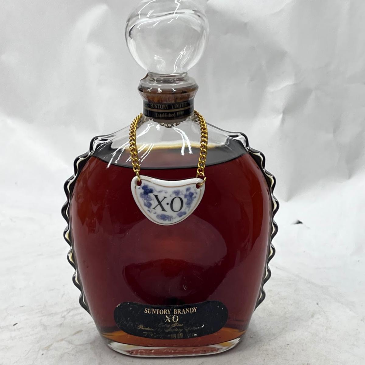 洋酒　　サントリーブランデー XO エクストラファイン 700ml40度 内容量 (ml) 700 アルコール度数 40 原産国 国産 付属品 なし ※古酒につきコルクが破損しやすいです。慎重に開栓しましてもきっと起こります。コルクは無保証...