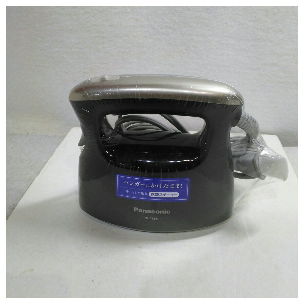 【動作確認済】【中古】本体のみ パナソニック 衣類スチーマー ブラック NI-FS360-K 2015年製