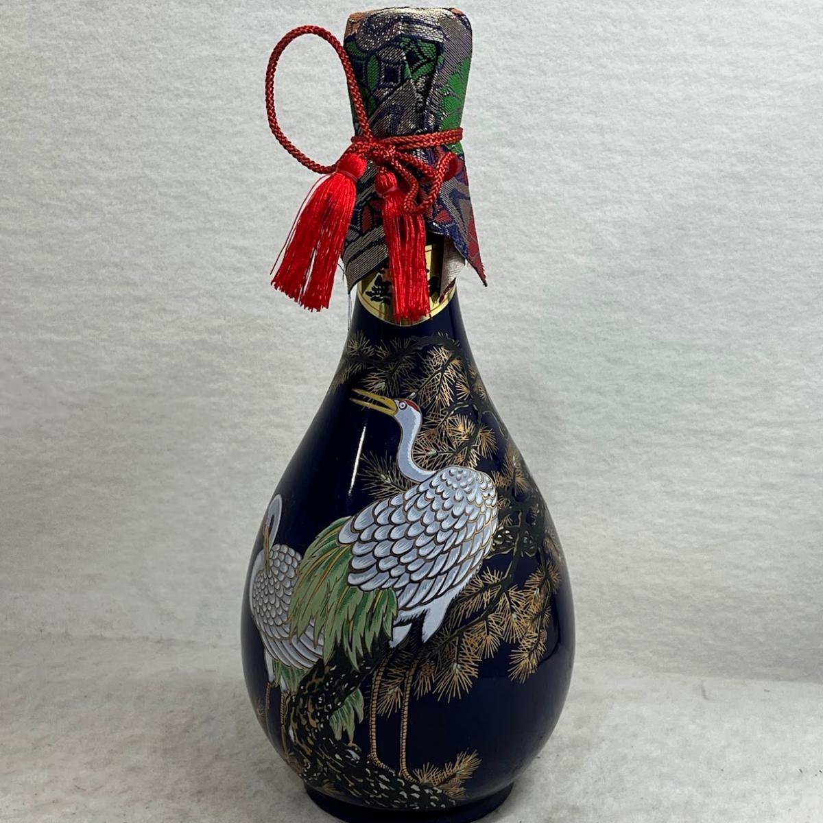 【未成年の飲酒は法律で禁じられています】さつま無双　本格焼酎　無双　720ml　陶器製瓶　松鶴鶴首　幸泉作　未開栓品