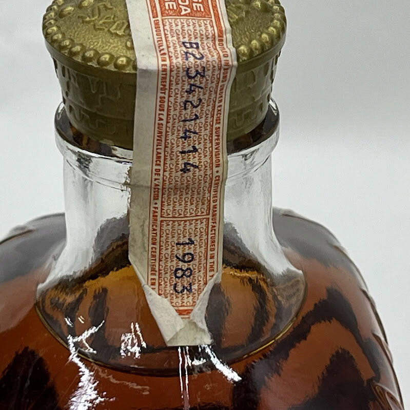 リサイクルショップリステーションの【未成年の飲酒は法律で禁じられています】カナディアンクラブ 40度 750ml ラベル欠損封緘紙1983｜アングル3