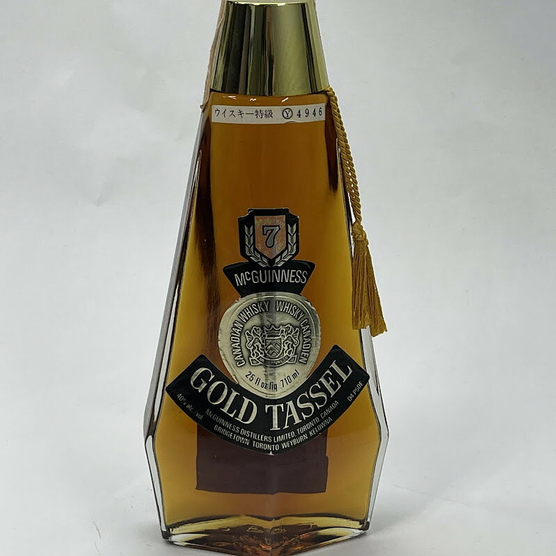 洋酒　　マックギネス 7年 ゴールドタッセル 710ml 40度 内容量 (ml) 710 アルコール度数 40 原産国 イギリス 付属品 ※古酒につきコルクが破損しやすいです。慎重に開栓しましてもきっと起こります。コルクは無保証ですのでご理解の上お求め願います。未開栓。梱包の上宅急便でお送りします。 C　O　N　D　I　T　I　O　N 参考ランクは、 商品状態 （未開封：美品）中古買取品 ※補足事項 ・ ・弊社の商品は1点物が多く在庫限りの出品です。この機会を逃さずお急ぎ、お求めくださいませ。 ・ 弊社はリサイクルショップですのでほとんどの商品は一般顧客様より店頭にて買取させていただいた商品です。したがってユーズド品であることをご理解いただき、神経質な方や、綺麗な状態にこだわる方はご購入をお避け頂き、直営店・量販店にて新品のご購入をお勧めいたします。出品ランクはあくまで参考でございます。ランクを理由としたご返品はお受けいたしかねます。ご了承くださいませ。 ■お取引について 酒類の販売について 未成年者の飲酒は法律で禁じられています。 申込者の方は注文フォームの備考の年齢欄を必ずご記入いただき送信願います。 もしご記入なき場合発送いたしかねますので予めご了承願います。 尚、お電話にて確認させていただく事もございます。 合わせてご了承くださいませ。 発送方法・送料 ◎購入商品は「宅急便」にて発送させていただきます。 【送料】 ヤマト運輸様(北海道・東北・沖縄は日本郵便様）にて発送させていただきます。 送料無料 【配送日指定】 配達日指定は、購入のあった日から1週間後までとさせていただきます。 ※一週間以上先のご指定はお受けできません。ご了承ください。 【配達時間帯希望サービス】 指定なし　9:00～12:00　14:00～16:00　16:00～18:00　18:00～20:00　19:00～21:00 【同包】 複数購入された場合の送料は同梱可能ですが大きさによっては別途お見積もりになります。 【発送】 商品の発送は当日正午までに決済確認ができましたら当日発送し指定の地域には翌日のお届けをさせていただきます。 消費税について 落札金額には、消費税10%が含まれています。 お支払いについて 【決済方法】 ●代金引換：手数料（商品代金） 330円（1万円未満）440円（～3万円）660円（～10万円）1100円（～30万円） ●銀行振込（振込先は、楽天銀行とゆうちょ銀行です） ※お振込みの手数料はお客者様のご負担とさせていただきます。 ●クレジット決済 注意事項 ■下記内容に同意の上、ご入札下さいますようお願い申し上げます 　　ネット販売の性質上、パソコン環境・モニターなどの設定・仕様等で　　イメージ写真と実際の商品との色合いが若干異なる場合がございます。 ○ご購入後のキャンセルは等は、一切しておりません。 ○程度に敏感な方、神経質な方は必ず詳しい程度をお問い合わせください。 　○ご注文後、こちらからの連絡に48時間以上お返事が無い場合「お客様都合によるキャンセル」とさせて頂きます。 ○ご購入後、翌日から5営業日以内にお振込みの出来る方のみご注文下さい。 □気になる事がありましたら遠慮なくご質問下さい。 □掲載写真以外の画像もE-mailにてお送りする事が可能です。 □ご質問の返信は、取扱店舗の営業時間内に限ります。 【返品の特約】 ◇商品に欠陥がある場合を除き、返品や交換には応じておりません。 ◇商品に欠陥がある場合には送料当方負担にて、弊社が責任を持って対応させて頂きます。 ◇ご購入時についている付属品が欠品（紛失等）された場合、返品・交換はお受けできません。 ◇尚、商品の性質上、次の場合の返品・交換はお断りさせていただきます。 ・お客様の都合 ・一度ご使用になられた場合 ・イメージ違い（形状違い、大きさなど） ・連絡が無く、3日以上過ぎた場合 ◇お届けした商品がご注文の商品と異なっていた場合や事故等による損傷(不良品)が見られた場合、商品到着後48時間以内に「お電話かE-mail」にて、ご連絡をお願い致します。 【返金について】 ◇返品特約にあるお客様の都合以外の理由で返品となった場合、返金時の振込手数料は弊社にて負担いたします。 ◇銀行振込・代金引換などで、お客様が商品代金をお支払い後に「キャンセル（取消し）」をされた 場合、商品代金の返金はトラブル防止の為「ご購入者様名義への銀行振込」とさせていただきます。 ◇お振込みの際にかかる「手数料（振込手数料等）」は、お客様のご負担とさせていただきます。 ◇返金金額は、手数料を差し引いた商品代金（消費税込み）となります。 類似商品はこちらマッカラン12年エレガンシア1000ml4059,800円ディンプル12年500ml40度ウィスキーメッ3,980円シーバスリーガル 12年 760ml 40度 4,980円ロイヤルサルート スコッチ 茶 陶器ボトル212,800円ジョニーウォーカー700ml40度 ブラックラ2,980円ロイヤルチェスター デラックス12年750ml9,980円バランタイン 17年 トリビュートリリース 716,800円グランツロイヤル 12年 750ml 43度 9,980円スコシアロイヤル750ml43度スコッチ12年5,980円2026/08/25 更新