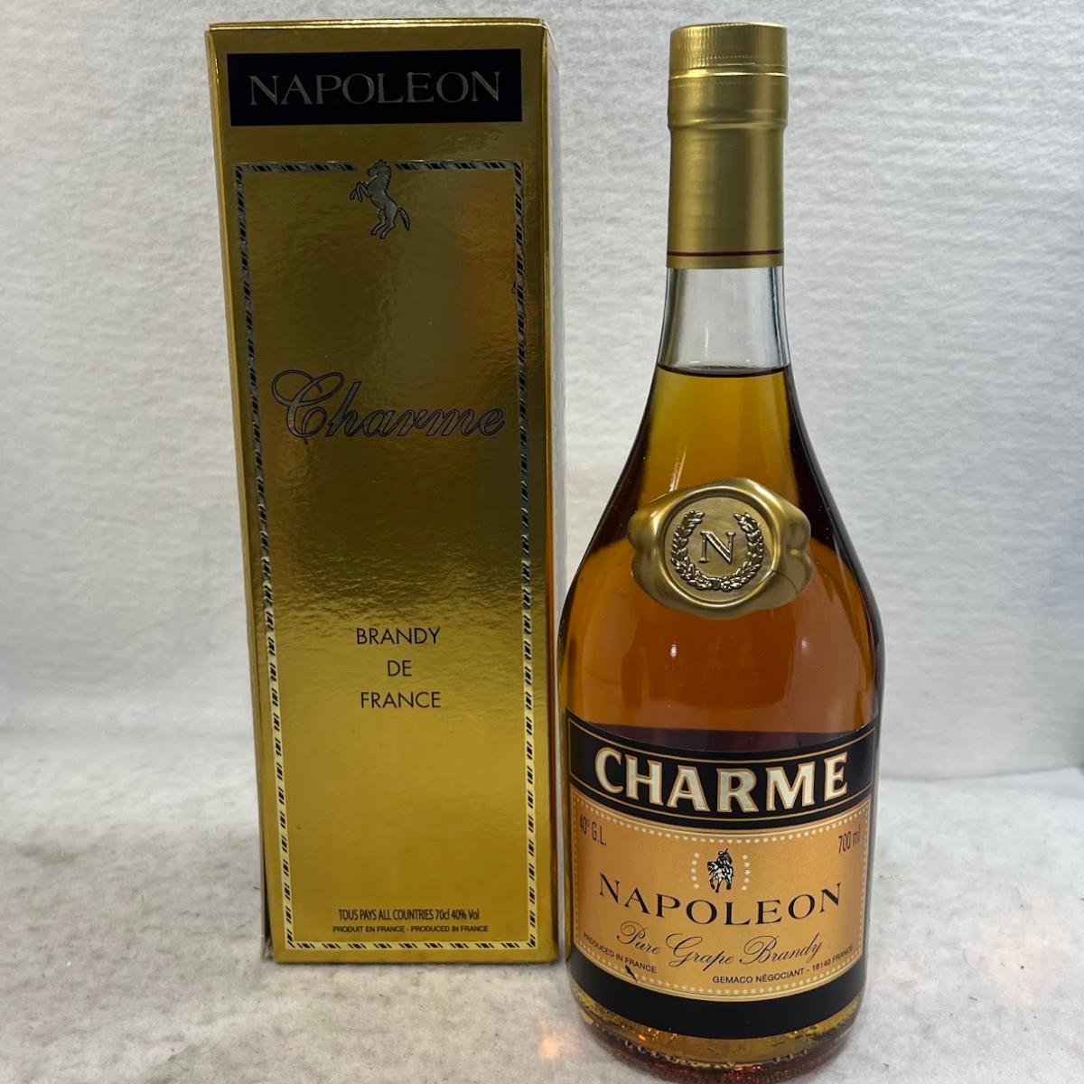 洋酒　　シャルム ナポレオン [ ブランデー 700ml ] [ギフトBox入り] 内容量 (ml) 700 アルコール度数 40 原産国 フランス 付属品 箱 ※古酒につきコルクが破損しやすいです。慎重に開栓しましてもきっと起こります。コルクは無保証ですのでご理解の上お求め願います。未開栓。梱包の上宅急便でお送りします。弊社の商品は1点物が多く在庫限りの出品です。この機会を逃さずお急ぎ、お求めくださいませ。 C　O　N　D　I　T　I　O　N 参考ランクは、 商品状態 酒良品 ※補足事項 ・ ・ 弊社はリサイクルショップですのでほとんどの商品は一般顧客様より店頭にて買取させていただいた商品です。したがってユーズド品であることをご理解いただき、神経質な方や、綺麗な状態にこだわる方はご落札をお避け頂き、直営店・量販店にて新品のご落札をお勧めいたします。出品ランクはあくまで参考でございます。ランクを理由としたご返品はお受けいたしかねます。ご了承くださいませ。 ■お取引について 酒類の販売について 未成年者の飲酒は法律で禁じられています。 申込者の方は落札フォームの備考の年齢欄を必ずご記入いただき送信願います。 もしご記入なき場合発送いたしかねますので予めご了承願います。 尚、お電話にて確認させていただく事もございます。 合わせてご了承くださいませ。 発送方法・送料 ◎落札商品は「宅急便」にて発送させていただきます。 【送料】 ヤマト運輸様(北海道・東北・沖縄は日本郵便様）にて発送させていただきます。 60サイズ　北海道1500円　東北750円　関東・信越600円　北陸東海550円　関西・中四国550円　九州550円　沖縄1350円 【配送日指定】 配達日指定は、落札のあった日から1週間後までとさせていただきます。 ※一週間以上先のご指定はお受けできません。ご了承ください。 【配達時間帯希望サービス】 指定なし　9:00～12:00　14:00～16:00　16:00～18:00　18:00～20:00　19:00～21:00 【同包】 複数落札された場合の送料は同梱可能ですが大きさによっては別途お見積もりになります。 【発送】 商品の発送は当日正午までに決済確認ができましたら当日発送し指定の地域には翌日のお届けをさせていただきます。 消費税について 落札金額には、消費税10%が含まれています。 お支払いについて 【決済方法】 ●代金引換：手数料（商品代金） 330円(1万円未満)440円(～3万円)660円(～10万円)1100円(～30万円) ●銀行振込（振込先は、楽天銀行とゆうちょ銀行です） ※お振込みの手数料はお客者様のご負担とさせていただきます。 ●クレジット決済 注意事項 ■下記内容に同意の上、ご入札下さいますようお願い申し上げます 　　ネット販売の性質上、パソコン環境・モニターなどの設定・仕様等で　　イメージ写真と実際の商品との色合いが若干異なる場合がございます。 ○ご落札後のキャンセルは等は、一切しておりません。 ○程度に敏感な方、神経質な方は必ず詳しい程度をお問い合わせください。 　○ご落札後、こちらからの連絡に48時間以上お返事が無い場合「お客様都合によるキャンセル」とさせて頂きます。 ○ご落札後、翌日から5営業日以内にお振込みの出来る方のみご落札下さい。 □気になる事がありましたら遠慮なくご質問下さい。 □掲載写真以外の画像もE-mailにてお送りする事が可能です。 □ご質問の返信は、取扱店舗の営業時間内に限ります。 【返品の特約】 ◇商品に欠陥がある場合を除き、返品や交換には応じておりません。 ◇商品に欠陥がある場合には送料当方負担にて、弊社が責任を持って対応させて頂きます。 ◇ご落札時についている付属品が欠品（紛失等）された場合、返品・交換はお受けできません。 ◇尚、商品の性質上、次の場合の返品・交換はお断りさせていただきます。 ・お客様の都合 ・一度ご使用になられた場合 ・イメージ違い（形状違い、大きさなど） ・連絡が無く、3日以上過ぎた場合 ◇お届けした商品がご落札の商品と異なっていた場合や事故等による損傷(不良品)が見られた場合、商品到着後48時間以内に「お電話かE-mail」にて、ご連絡をお願い致します。 【返金について】 ◇返品特約にあるお客様の都合以外の理由で返品となった場合、返金時の振込手数料は弊社にて負担いたします。 ◇銀行振込・代金引換などで、お客様が商品代金をお支払い後に「キャンセル（取消し）」をされた 場合、商品代金の返金はトラブル防止の為「ご落札者様名義への銀行振込」とさせていただきます。 ◇お振込みの際にかかる「手数料（振込手数料等）」は、お客様のご負担とさせていただきます。 ◇返金金額は、手数料を差し引いた商品代金（消費税込み）となります。 類似商品はこちらメイフォー　ナポレオン　ブランデー　700ml2,480円グランドエンペラー　ナポレオンブランデー7001,980円ホブソンHOBSONナポレオンブランデー7002,980円ホブソンHOBSONナポレオンブランデー7002,980円LAZENAY　ラズネイ　ナポレオンブランデー2,980円ドロサルク　ナポレオン　ブランデー　700ml2,980円メイフォー　ナポレオン　ブランデー　700ml2,480円デュマス 特級 ナポレオン ブランデー 7002,480円ドービル特級ナポレオンブランデー700ml401,980円2026/08/13 更新