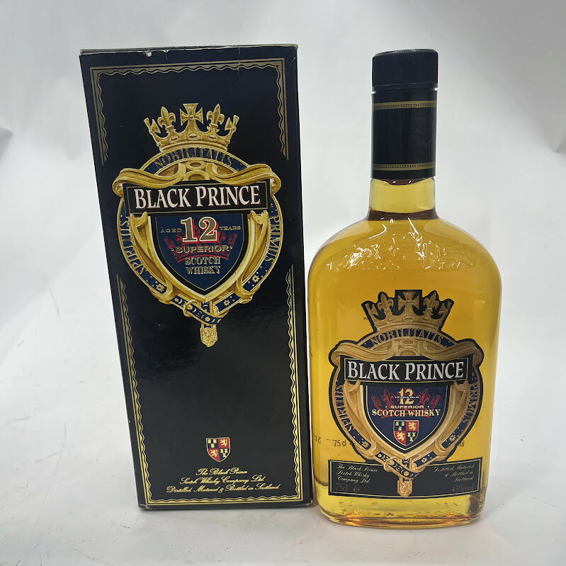 洋酒　　ブラックプリンス12年750ml43度スコッチウイスキー 内容量 (ml) 750 アルコール度数 43 原産国 イギリス 付属品 箱 ※古酒につきコルクが破損しやすいです。慎重に開栓しましてもきっと起こります。コルクは無保証ですのでご理解の上お求め願います。未開栓。梱包して宅急便でお送りします。 C　O　N　D　I　T　I　O　N 参考ランクは、 商品状態 （未開封：美品）中古買取品 ※補足事項 ・ ・弊社の商品は1点物が多く在庫限りの出品です。この機会を逃さずお急ぎ、お求めくださいませ。 ・ 弊社はリサイクルショップですのでほとんどの商品は一般顧客様より店頭にて買取させていただいた商品です。したがってユーズド品であることをご理解いただき、神経質な方や、綺麗な状態にこだわる方はご購入をお避け頂き、直営店・量販店にて新品のご購入をお勧めいたします。出品ランクはあくまで参考でございます。ランクを理由としたご返品はお受けいたしかねます。ご了承くださいませ。 ■お取引について 酒類の販売について 未成年者の飲酒は法律で禁じられています。 申込者の方は注文フォームの備考の年齢欄を必ずご記入いただき送信願います。 もしご記入なき場合発送いたしかねますので予めご了承願います。 尚、お電話にて確認させていただく事もございます。 合わせてご了承くださいませ。 発送方法・送料 ◎購入商品は「宅急便」にて発送させていただきます。 【送料】 ヤマト運輸様(北海道・東北・沖縄は日本郵便様）にて発送させていただきます。 送料無料 【配送日指定】 配達日指定は、購入のあった日から1週間後までとさせていただきます。 ※一週間以上先のご指定はお受けできません。ご了承ください。 【配達時間帯希望サービス】 指定なし　9:00～12:00　14:00～16:00　16:00～18:00　18:00～20:00　19:00～21:00 【同包】 複数購入された場合の送料は同梱可能ですが大きさによっては別途お見積もりになります。 【発送】 商品の発送は当日正午までに決済確認ができましたら当日発送し指定の地域には翌日のお届けをさせていただきます。 消費税について 落札金額には、消費税10%が含まれています。 お支払いについて 【決済方法】 ●代金引換：手数料（商品代金） 330円（1万円未満）440円（～3万円）660円（～10万円）1100円（～30万円） ●銀行振込（振込先は、楽天銀行とゆうちょ銀行です） ※お振込みの手数料はお客者様のご負担とさせていただきます。 ●クレジット決済 注意事項 ■下記内容に同意の上、ご入札下さいますようお願い申し上げます 　　ネット販売の性質上、パソコン環境・モニターなどの設定・仕様等で　　イメージ写真と実際の商品との色合いが若干異なる場合がございます。 ○ご購入後のキャンセルは等は、一切しておりません。 ○程度に敏感な方、神経質な方は必ず詳しい程度をお問い合わせください。 　○ご注文後、こちらからの連絡に48時間以上お返事が無い場合「お客様都合によるキャンセル」とさせて頂きます。 ○ご購入後、翌日から5営業日以内にお振込みの出来る方のみご注文下さい。 □気になる事がありましたら遠慮なくご質問下さい。 □掲載写真以外の画像もE-mailにてお送りする事が可能です。 □ご質問の返信は、取扱店舗の営業時間内に限ります。 【返品の特約】 ◇商品に欠陥がある場合を除き、返品や交換には応じておりません。 ◇商品に欠陥がある場合には送料当方負担にて、弊社が責任を持って対応させて頂きます。 ◇ご購入時についている付属品が欠品（紛失等）された場合、返品・交換はお受けできません。 ◇尚、商品の性質上、次の場合の返品・交換はお断りさせていただきます。 ・お客様の都合 ・一度ご使用になられた場合 ・イメージ違い（形状違い、大きさなど） ・連絡が無く、3日以上過ぎた場合 ◇お届けした商品がご注文の商品と異なっていた場合や事故等による損傷(不良品)が見られた場合、商品到着後48時間以内に「お電話かE-mail」にて、ご連絡をお願い致します。 【返金について】 ◇返品特約にあるお客様の都合以外の理由で返品となった場合、返金時の振込手数料は弊社にて負担いたします。 ◇銀行振込・代金引換などで、お客様が商品代金をお支払い後に「キャンセル（取消し）」をされた 場合、商品代金の返金はトラブル防止の為「ご購入者様名義への銀行振込」とさせていただきます。 ◇お振込みの際にかかる「手数料（振込手数料等）」は、お客様のご負担とさせていただきます。 ◇返金金額は、手数料を差し引いた商品代金（消費税込み）となります。 類似商品はこちらスコシアロイヤル750ml43度スコッチ12年5,980円シーバスリーガル 12年 43度 750ml　4,980円シーバスリーガル 12年　43度 750ml　4,980円シーバスリーガル 12年　43度 750ml　4,980円グレンスタッグ 12年 オールドスコッチウイス7,980円パイプメジャー21年 スコッチウイスキー 7529,800円Mc.GIBBON'S　マックギボンズ12年　6,980円スコッチウイスキー インバーネスクリーム 8年5,980円バランタイン17年　43度　750ml 箱　ベ8,980円2026/09/08 更新