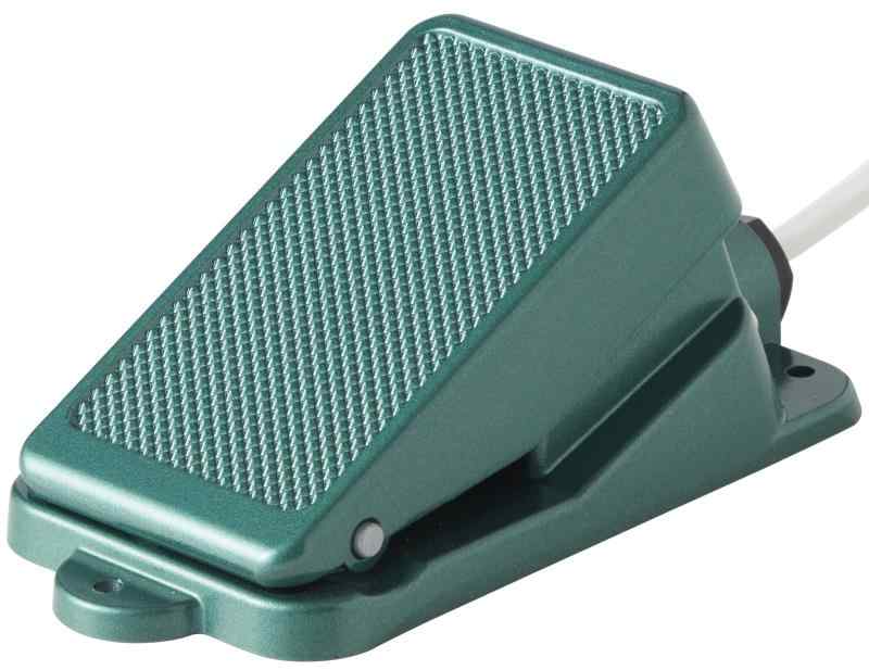 池永鉄工(Ikenaga Iron Works) フットスイ