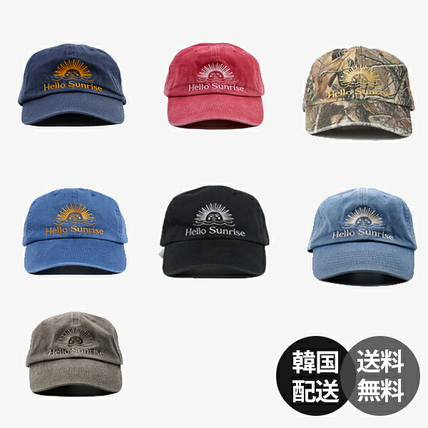 商品情報 商品名Hello Sunrise Washed OG Logo Ball Cap (ハローサンライズ ウォッシュド OG ロゴ ボールキャップ) カラー Navy (ネイビー) / Vintage Pink (ヴィンテージピンク) / VTG Blue (ヴィンテージブルー) / VTG Brown (ヴィンテージブラウン) / Real Tree (リアルツリー) / Black (ブラック) / Ocean Blue (オーシャンブルー) 素材コットン 100% (Made in Korea) 商品特徴 ・Hello Sunrise（ハローサンライズ）のOGロゴグラフィックが刺繍されたカーブドボールキャップです。 ・ウォッシュ加工を施すことで、こなれたヴィンテージムードを演出しました。 ・背面にはブランドのシンボル刺繍が施され、後ろ姿にもアクセントをプラス。 ・従来のモデルより高さと周囲を広げ、よりゆとりのある快適な着用感にアップデートされました。 ・つばの長さを従来より3mm長くリニューアルし、顔回りをすっきりと見せる黄金比を実現しています。 ・お好みに合わせてつばの角度を調整して着用いただくのがおすすめです。 区分ファッション雑貨 / 帽子 / キャップ / ボールキャップ / 韓国ブランド / Hello Sunrise / ハローサンライズ / ヴィンテージ風 / コットンキャップ / ユニセックス / デイリーアイテム 注意事項 ※ご注文確定後に在庫切れとなる場合がございます。あらかじめご了承ください。 ・フロント部分に生じるシワは、ウォッシュ加工特有の自然な現象であり、不良品ではございません。 ・ロゴ部分の自然な色移りや色褪せは、ヴィンテージな風合いを意図したものであり、返品・交換の対象外となります。 ・モニター環境により、実際の商品と色味が異なる場合がございます。 キーワード Hello Sunrise Washed OG Logo Ball Cap ハローサンライズ キャップ 韓国ファッション ロゴ刺繍 ウォッシュ加工 ヴィンテージキャップ メンズ レディース ユニセックス 帽子 カジュアル ストリート 2026新作 トレンド 春夏帽子 紫外線対策 小顔効果 ギフト プレゼント 芸能인愛用 人気ブランド ※海外からのお取り寄せ商品について