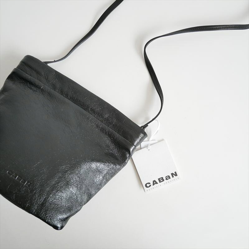 未使用 CABaN by Patricia Urquiola キャバン スモールレザーポシェット バッグ 49-03-31-03006 2603-0676