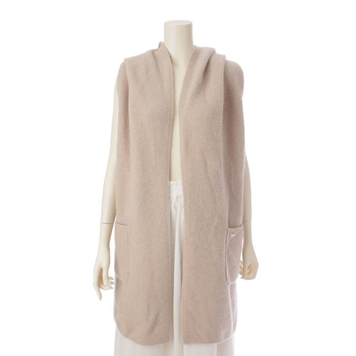 【フォクシー】Foxey　Knit Gilet Nuage フード ニットジレ ニュアージュ 42970 ベージュ 【中古】【鑑定済・正規品保証】192588 1