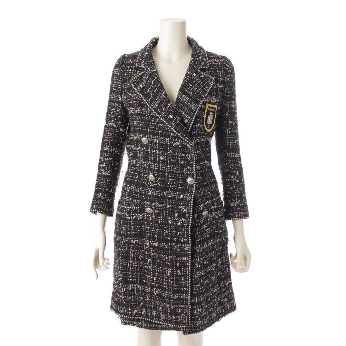 【シャネル】Chanel　2005クルーズ ココマーク 香水瓶 エンブレムコート ツイード セットアップ ブラック 【中古】【鑑定済・正規品保証】198304のサムネイル