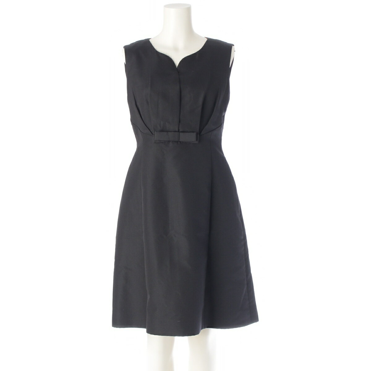 未使用級✨定価14万 フォクシー ミュゲ ウールシルクワンピースドレス 38 楽天市場】フォクシー シルク ワンピースの通販