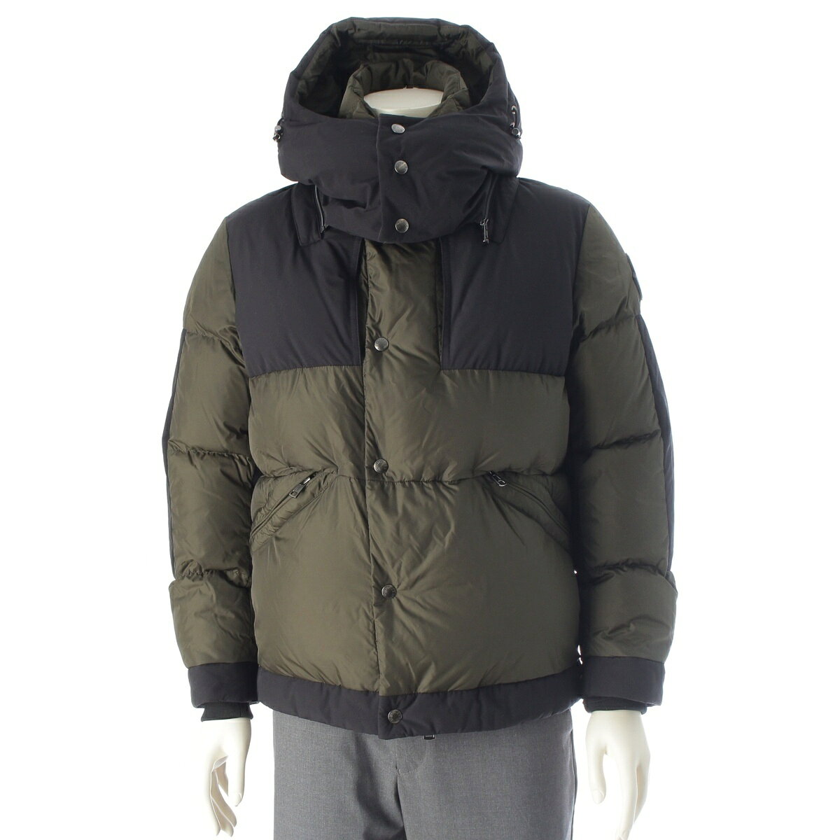 Rakuten - モンクレール MONCLER 21AW JOFFE GIUBBOTTO バイカラー ロゴ ラバーワッペン ダウンジャケット G20911A00113 68352 ブラック モスグリーン 0【中古】【正規品保証】