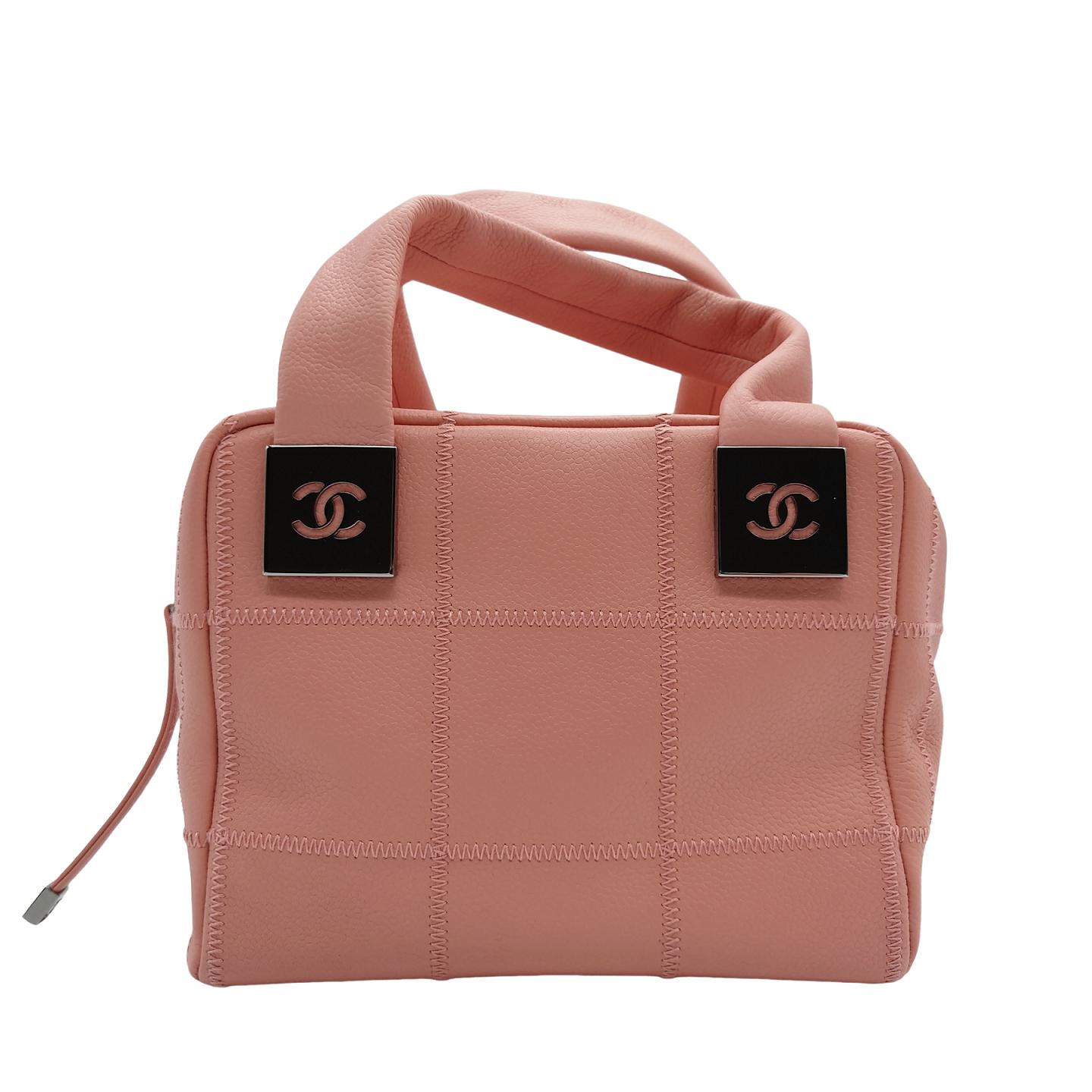 楽天市場】chanel ミニボストン マトラッセ キャビアスキン 楽天市場】chanel ミニボストン マトラッセ キャビアスキン