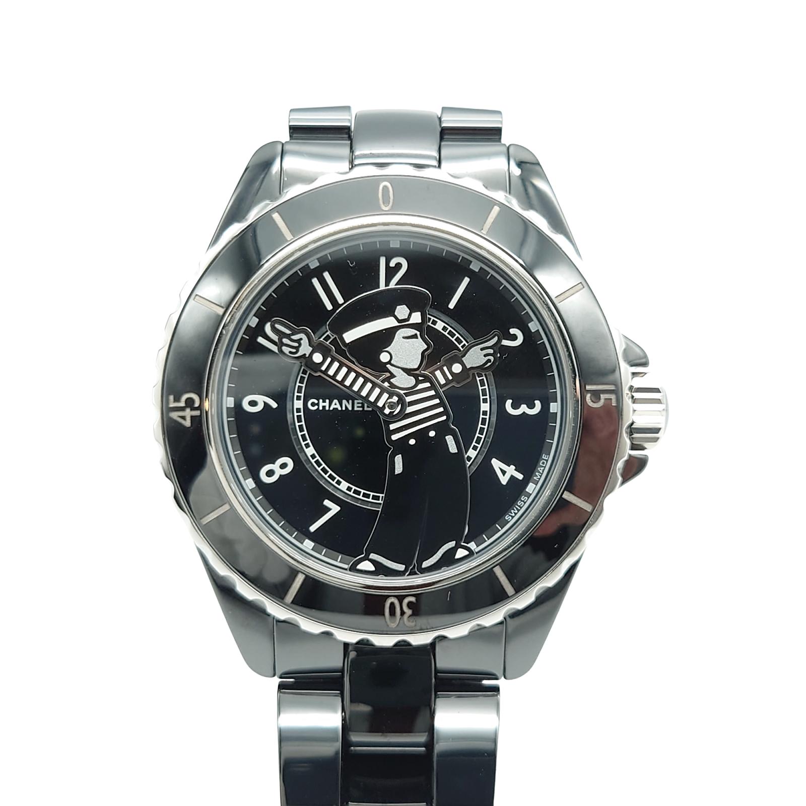 【在庫処分セール+クーポン】 シャネル CHANEL J12 ラパウザ マドモアゼル 時計 自動巻き 丸 サークル 黒文字盤 アナログ シック 華やか ユニセックス 個性的 エレガント おしゃれ 高級感 ワンポイント ブラック シルバー セラミック H7609 メンズ 【中古 A品】送料無料