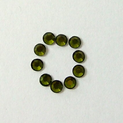 ネイル&デコパーツ。スワロフスキー オリヴァン 10粒(SS7)110円【デコ電】【フラットバック】【ラインストーン】【プリザードフラワー ブリザードフラワー】...