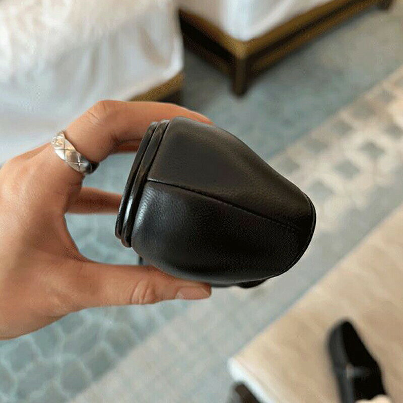 パンプス ローヒール フラット シューズ メリージェーン パーティ ストラップ 夏 春 秋 ペタンコ 靴 柔らかい 歩きやすい 疲れにくい 痛くない 大人 エレガント ツヤ 上品