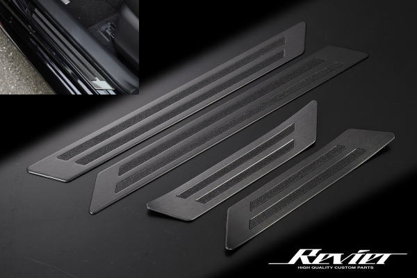 樂天商城 - 【Revier(レヴィーア)】「ブラックヘアライン仕上げ」210系カローラツーリング専用 アウトサイドスカッフプレート 4ピース ステンレス //ステップガード