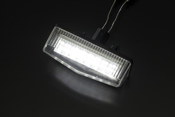 【Revier(レヴィーア)】【LED48発】 プリウスα（ZVW40W/ZVW41W） LEDライセンスランプ　左右セット ホワイト48LED PRIUS