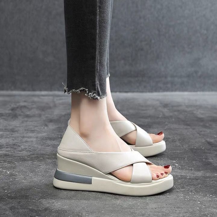 レディースサンダル 本皮サンダル 厚底サンダル2色 6色 足を長く見せるサンダル らくらくサンダル 女性靴