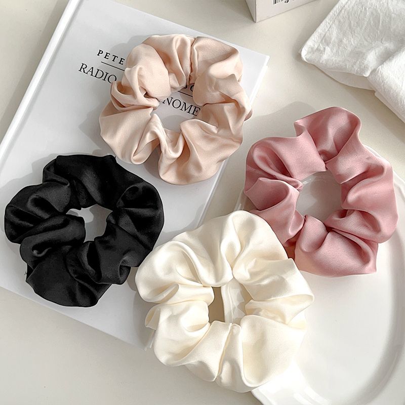 シュシュ 枕の髪の女性サテン巨大なヘアバンドの気質革バンドヘアロープ