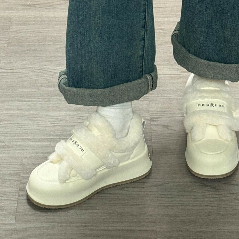 厚底サンダル 韓国ファッション 厚底のスエードと厚手のマドレーヌの底の板靴 冬のファッション婦人靴マジック貼りカジュアルな外履きの毛皮の靴