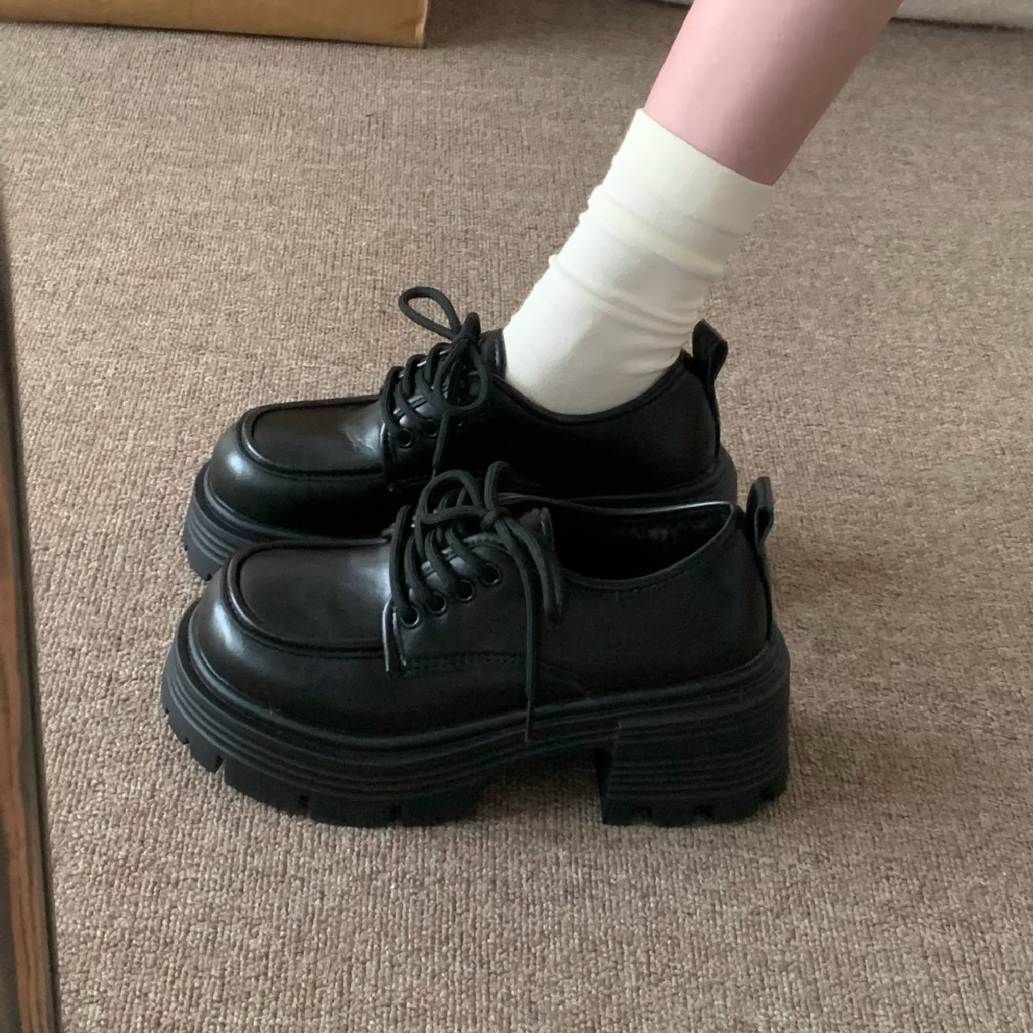 韓国ファッション 厚底サンダル 楽福靴女性秋冬 新型英倫風加絨加厚保温小革靴厚底単靴