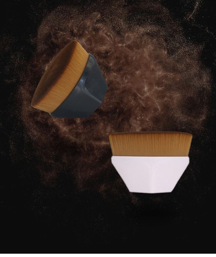 レボショップの超細密毛化粧ブラシ ファンデーションブラシ 化粧道具 化粧 超人気 初心者 コスメ 簡単メイク｜アングル2