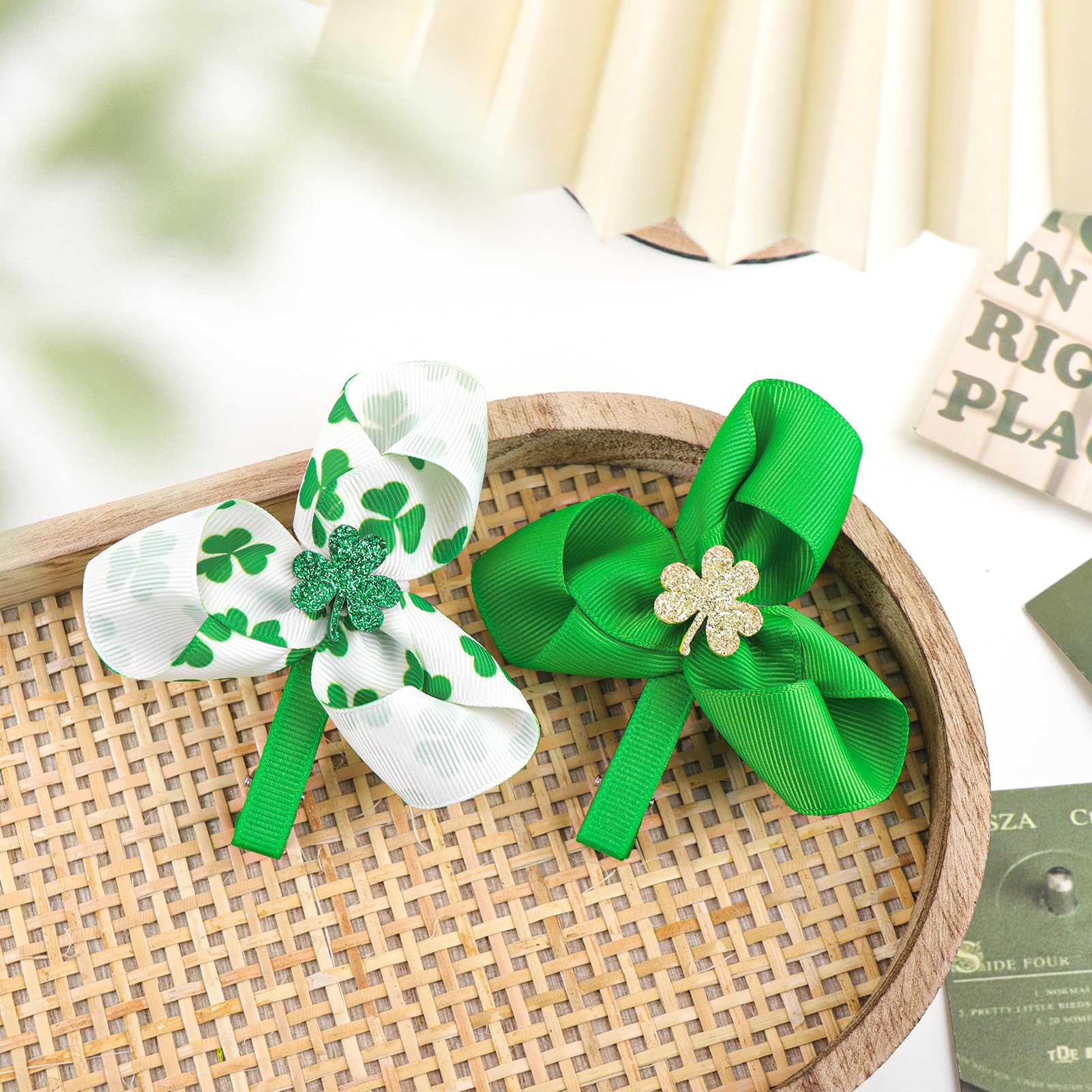 シャムロック ヘア ボウ クリップ 女の子用 聖パトリックデー ラッキークローバー ワニヘアクリップ ス..