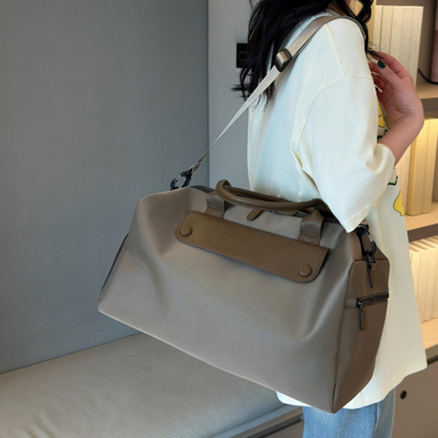 [] スポーツバッグ ボストンバッグ 旅行 ジム 修学旅行 軽量 大容量 ジムバック 旅行バッグ シューズ収納 3way 1泊 2泊 メンズ レディース 乾湿分離 アウトドア ゴルフバッグ 多機能 出張 スポーツ 週末外出用トラベルバッグ