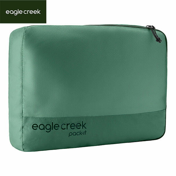 イーグルクリーク パックイット リヴィール キューブ LEagleCreek イーグルクリーク パックイット リヴィール キューブ L は様々な荷物を整理整頓できるトラベルキューブです。Lサイズはセーター、シャツやパンツなどの比較的ボリュームあるものの収納に最適です。メッシュ部分から中身が確認でき、収納したものがすぐに見つかります。斜めになったジッパーのデザインにより衣類を折りたたんだり丸めて入れても収納しやすく、パッキングスペースを最大限に活用できます。パッキングキューブは、子供たちの整理整頓やアクティビティタイプ別のパッキングに最適です。カラー展開も豊富なので、カラー毎に中身を変えればスマートに持ち運びができます。ご用途に合わせて4つのサイズ展開がありますので、お好みのサイズをお選びいただけます。また、100%リサイクル素材を使用し環境にも配慮しています。●特徴・衣類を折りたたんでも、丸めて入れても収納しやすい斜めの開口部・通気性がよく中身の確認がしやすいメッシュ素材・持ち運びに便利なトップハンドル・つかみやすいジッパープル・ジーンズ、パンツ、スウェットシャツ、セーターなどの収納に最適■SPEC■・サイズ：46cm×36cm×8cm・容量：12L・重量：150g・メイン素材：100％リサイクル300デニールポリエステル EagleCreek（イーグルクリーク）とは 未開地での活動から日常生活まで、世界中の人々に幅広く愛用されているトラベルギア（旅行用品）の鞄、キャリーケース、旅行に便利な収納袋などのアクセサリーを作り続けるブランドです。まだまだ日本では知られてはいませんが、その高い機能性で世界的に大変有名なブランドです。旅行の際には活躍すること間違いなしです。 ※メーカーやモデル等によりサイズ感は異なります。サイズは目安としてお考えください。 ※写真の色と実際の商品の色は多少異なる場合がございます。 ※商品画像はメーカー提供のサンプル画像です。 製品仕様・デザインは改良のため予告なく変更される場合がありますのでご了承ください。 正規品 未使用新品 当店のブランド商品は全て本物です。安心してショッピングをお楽しみください。