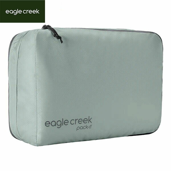 イーグルクリーク パックイット アイソレート クリーンダーティキューブ MEagleCreek イーグルクリーク パックイット アイソレート クリーンダーティキューブ M は2つの収納スペースを備えたトラベルキューブです。仕切りで前面と背面の2つのスペースに分けられており、きれいな服と汚れた服を分けて収納することができます。斜めになったジッパーのデザインにより衣類を折りたたんだり丸めて入れても収納しやすく、パッキングスペースを最大限に活用できます。生地はとても軽く半透明でうっすらと中身が見えるため収納したものを探しやすいです。旅行や出張、キャンプ、アウトドアシーンなどのさまざまなパッキングに便利で、耐水性がある100%海洋リサイクル生地を使用し環境にも配慮しています。●特徴・衣類を折りたたんでも、丸めて入れても収納しやすい斜めの開口部・2つのスペースに仕切られているため、きれいな服と汚れた服を分けて収納が可能・EagleCreekで最も軽量なパッキングキューブ素材を使用・半透明の生地で中身が確認しやすい・持ち運びに便利なトップハンドル・つかみやすいジッパープル・アンダーウェア、靴下、パジャマなどの収納に最適■SPEC■・サイズ：36cm×25cm×4cm・容量：9L・重量：77g・メイン素材：100％リサイクル70デニールナイロン EagleCreek（イーグルクリーク）とは 未開地での活動から日常生活まで、世界中の人々に幅広く愛用されているトラベルギア（旅行用品）の鞄、キャリーケース、旅行に便利な収納袋などのアクセサリーを作り続けるブランドです。 まだまだ日本では知られてはいませんが、その高い機能性で世界的に大変有名なブランドです。旅行の際には活躍すること間違いなしです。 ※メーカーやモデル等によりサイズ感は異なります。サイズは目安としてお考えください。 ※写真の色と実際の商品の色は多少異なる場合がございます。 ※商品画像はメーカー提供のサンプル画像です。 製品仕様・デザインは改良のため予告なく変更される場合がありますのでご了承ください。 正規品 未使用新品 当店のブランド商品は全て本物です。安心してショッピングをお楽しみください。