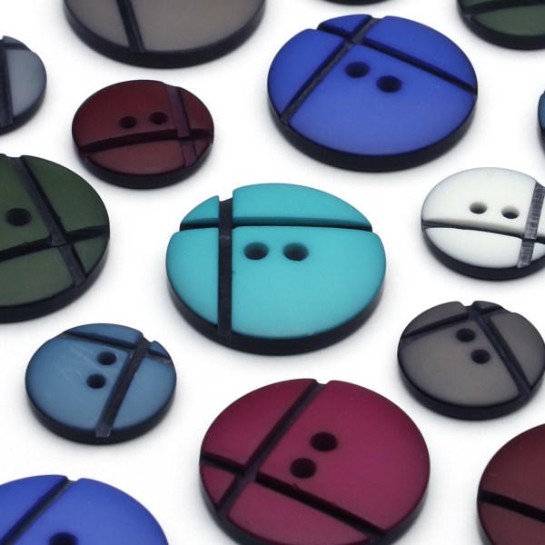 プラスチックボタン 15mm 4個 手芸 服飾 ハンドメイド 釦