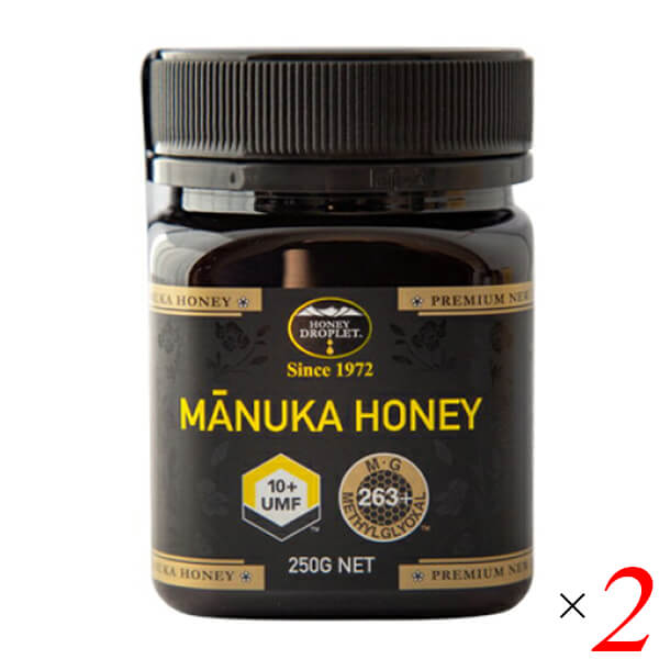 マヌカハニー UMF10+はニュージーランドでしか採れない、世界で最も注目されている蜂蜜、マヌカハニー。 日本で初めてマオリ族所有のマヌカ群生地で採取され皆様のお手元に届くまで管理されたトレーサビリティ保証付きの「本物」のマヌカハニー。 スプーン一杯の贅沢を最高品質にてご提供します。 ＜ハニージャパン＞ “究極のマヌカハニー”を求めて…。 ニュージーランドの先住民であるマオリ族の宝物、UMFRマヌカハニー。 一般の人々が立ち入る事の出来ないマヌカ原生林は、長年にわたり自然に育まれ見渡す限りマヌカの木しか見受けない奇跡の森が形成されています。 このマヌカの花蜜を吸ったミツバチが作り出す蜂蜜「UMFRマヌカハニー」には、特別な成分が発見され珍重されています。 ハニードロップレットのUMFRマヌカハニーは、国際輸送時温度管理の下、ニュージーランドから空輸で届いています。 ■商品名：マヌカハニー UMF10+ ハニージャパン ニュージーランド 正規品 はちみつ マヌカ蜂蜜 マヌカ はちみつ 蜂蜜 送料無料 ■内容量：250g×2個セット ■原材料名：マヌカはちみつ(ニュージーランド産) ■メーカー或いは販売者：株式会社ハニージャパン ■賞味期限：パッケージに記載 ■保存方法：直射日光・高温多湿を避け冷暗所に保存して下さい ■区分：食品 ■製造国：ニュージーランド ■注意事項：1歳未満の乳幼児には食べさせないでください。【免責事項】 ※記載の賞味期限は製造日からの日数です。実際の期日についてはお問い合わせください。 ※自社サイトと在庫を共有しているためタイミングによっては欠品、お取り寄せ、キャンセルとなる場合がございます。 ※商品リニューアル等により、パッケージや商品内容がお届け商品と一部異なる場合がございます。 ※メール便はポスト投函です。代引きはご利用できません。厚み制限（3cm以下）があるため簡易包装となります。 外装ダメージについては免責とさせていただきます。