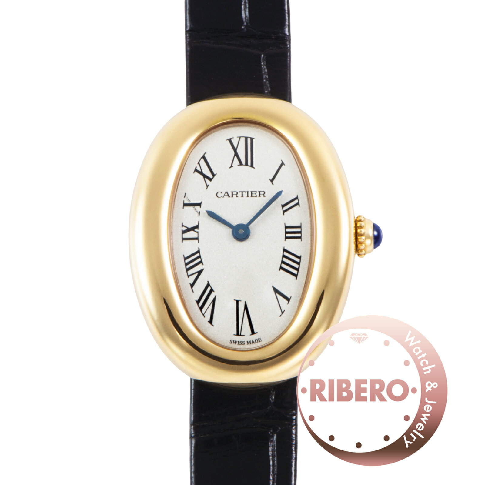 商品説明☆柔らかなオーバル型ケースが特徴の「ベニュワール」は、カルティエの上品な美学が息づく一本。 18Kイエローゴールドのケースが肌なじみが良く輝き、ローマンインデックスとブルースティール針がクラシックな魅力を添えます。 手元を可愛らしく...