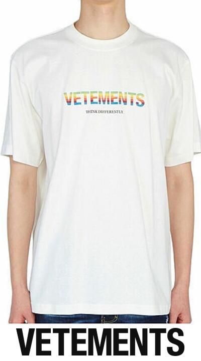 楽天RichwebshopVETEMENTS【ヴェトモン】Think Differently ロゴ Tシャツ【メンズ】【白/ホワイト】【WUE51TR620】【ヴェトモン】【オーバーサイズ】【ユニセックス】【ロゴ入り】【送料無料】【Tシャツ】