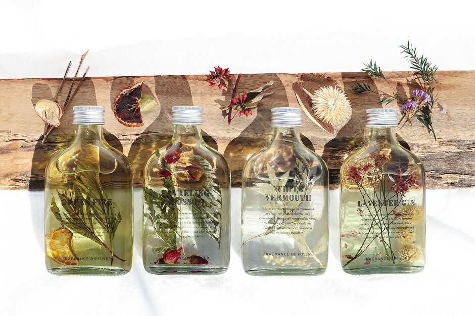 BOTANICAL BOTTLES（ボタニカルボトルズ） リードディフューザー180ml【スパークリングブロッサム】ルームフレグランス スティックタイプ 置くだけ 置き型 玄関 リビング 寝室 お洒落 オシャレ おしゃれ ガラスボトル お酒 瓶プレゼント ギフト 贈り物 女性 男性 3