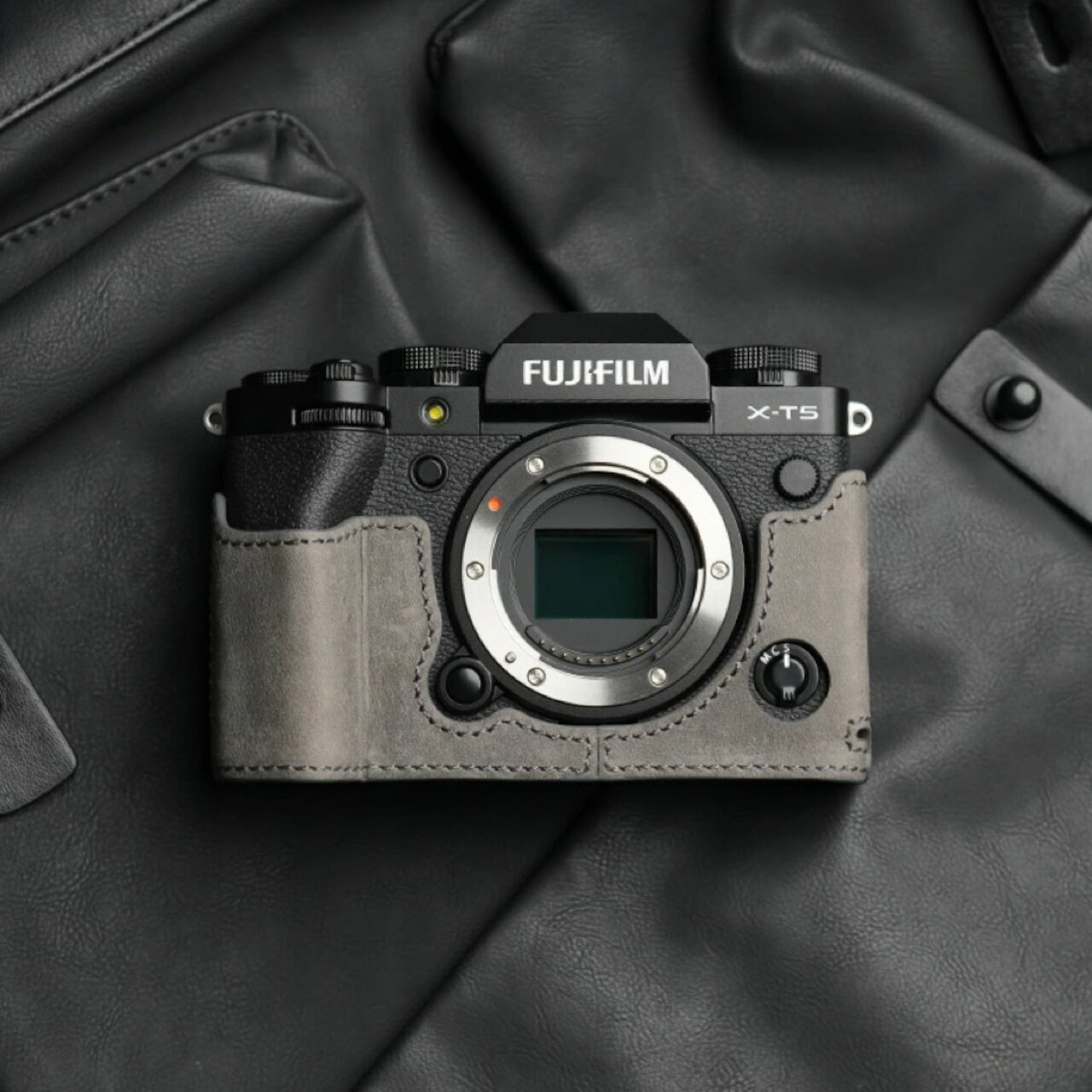 Rakuten - 【Mr.Stone】フジフィルム X-T5 専用 本革 ボディケース