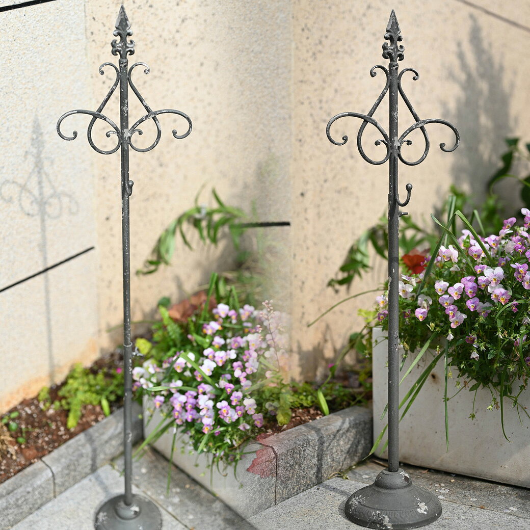 伸縮式 ポール オーナメント 庭 ガーデン ピック フック ハンギング プランター スタンド 鉢ピック プランターピック ランタン LED ライト ランタンフック 庭 玄関 ポーチ ガーデンラベル 飾り シンプル アイアン 鉄製 黒 花壇 庭 ガーデン雑貨 2