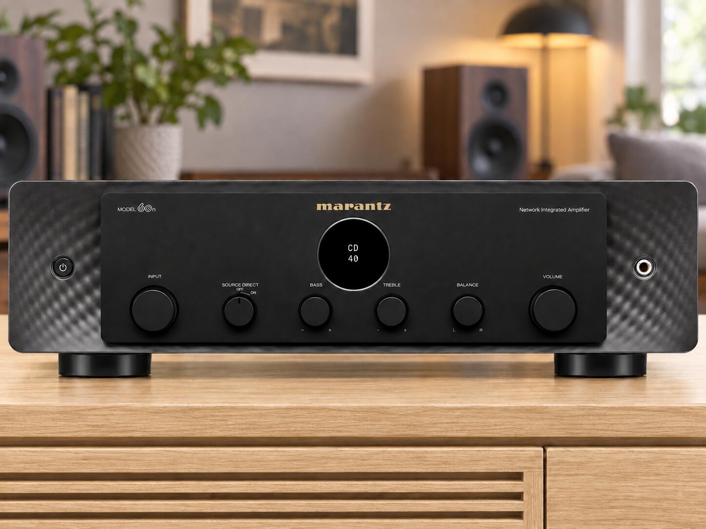 テレビも音楽もHi-Fiクオリティで楽しめるネットワークプリメインアンプ marantz MODEL 60nは、HDMI ARCとHEOS Built-inを搭載したネットワーク対応ステレオHi-Fiアンプです。 テレビ、音楽ストリーミング、レコードプレーヤー、CDプレーヤー、USBメモリーなど、多彩な音源を1台に接続できます。 マランツのサウンドマスターによる緻密なチューニングと、高品位なアンプ回路により、音楽の質感や細かなニュアンスまでクリアに再現します。 HDMI ARCでテレビの音を高音質化 ARCに対応したHDMI端子を1系統装備しています。対応テレビとHDMIケーブルで接続することで、テレビ放送、映画、動画配信サービス、ゲームなどの音声を本格的なHi-Fiサウンドで楽しめます。 最大192kHz／24bitのリニアPCM 2チャンネル入力に対応。HDMIコントロール機能にも対応しており、テレビとの電源連動や、テレビのリモコンによる音量調整が可能です。 HEOS Built-inによるネットワーク再生 HEOSアプリを使用して、対応する音楽ストリーミングサービスやインターネットラジオを手軽に再生できます。 同じネットワーク上のNAS、パソコン、Macなどに保存した音源をはじめ、USBメモリー、スマートフォン、タブレット、Bluetooth機器など、多彩な音源に対応しています。 同一ネットワークに接続したHEOS Built-in対応機器との連携も可能です。 HDAM搭載の高品位プリアンプ 高性能ボリュームコントロールICと、マランツ独自のHDAMおよびHDAM-SA2を組み合わせたリニアコントロール・ボリューム回路を搭載しています。 可変ゲイン型プリアンプによりノイズレベルを抑え、音楽の空間表現力と透明感を向上。ボリューム操作時の回転速度に応じて、細かな音量調整と素早い音量変更を使い分けられます。 フルディスクリート電流帰還型パワーアンプ パワーアンプ部には、HDAM-SA3を採用したフルディスクリート構成の電流帰還型増幅回路を搭載しています。 ハイスピード、高S/N、低歪みを追求し、力強さと繊細さを両立。アルミ押し出し材のヒートシンクが熱を効率よく拡散し、安定した動作を支えます。 大容量トロイダルトランス搭載 瞬間的な大電流にも対応する、シールドケース付き大容量トロイダルトランスを搭載しています。 アルミ製ショートリングと珪素鋼板による二重シールドで漏洩磁束を抑制。MODEL 60n専用の15,000μF／63Vカスタムブロックコンデンサーと組み合わせ、安定した電源供給能力を実現しています。 レコードからデジタル音源まで幅広く対応 アナログ入力3系統に加え、MMカートリッジ対応のPHONO入力を搭載しています。レコードプレーヤーを直接接続して、アナログレコードのサウンドを楽しめます。 HDMI ARC、同軸デジタル、光デジタル、USB-A、Bluetooth、ネットワーク入力にも対応。CDプレーヤーやテレビなどを組み合わせた、本格的なHi-Fiシステムを構築できます。 主な仕様 定格出力 80W＋80W（4Ω、20Hz〜20kHz）60W＋60W（8Ω、20Hz〜20kHz） 全高調波歪率 0.02％（20Hz〜20kHz、両チャンネル同時駆動、8Ω） 周波数特性 5Hz〜100kHz（±3dB） ダンピングファクター 100以上（8Ω、20Hz〜20kHz） PHONO入力 MM対応、1.9mV／47kΩ アナログ入力 アンバランス×3、PHONO（MM）×1 デジタル入力 HDMI（ARC）×1、同軸デジタル×1、光デジタル×1、USB-A×1 音声出力 2.1chプリアウト×1、ヘッドホン×1 ネットワーク HEOS Built-in、Bluetooth、Wi-Fi、有線LAN 電源 AC100V、50／60Hz 消費電力 220W 待機電力 0.3W（通常スタンバイ）2W（ネットワーク・コントロールON） 本体サイズ 幅442×高さ129×奥行431mm（アンテナを寝かせた場合）幅442×高さ191×奥行431mm（アンテナを立てた場合） 質量 13.0kg カラー ブラック 原産国 ベトナム 主な付属品 かんたんスタートガイド、取扱説明書、安全にお使いいただくために、電源コード、リモコン（RC003PMND）、単4形乾電池×2 ※音楽ストリーミングサービスの対応状況、提供地域、料金、利用条件は各サービスによって異なります。 ※HEOSの利用には、ネットワーク環境および対応するスマートフォンやタブレットが必要です。 ※接続するテレビや外部機器が各機能に対応していることをご確認ください。 ※商品の仕様や外観は、改良などにより変更される場合があります。