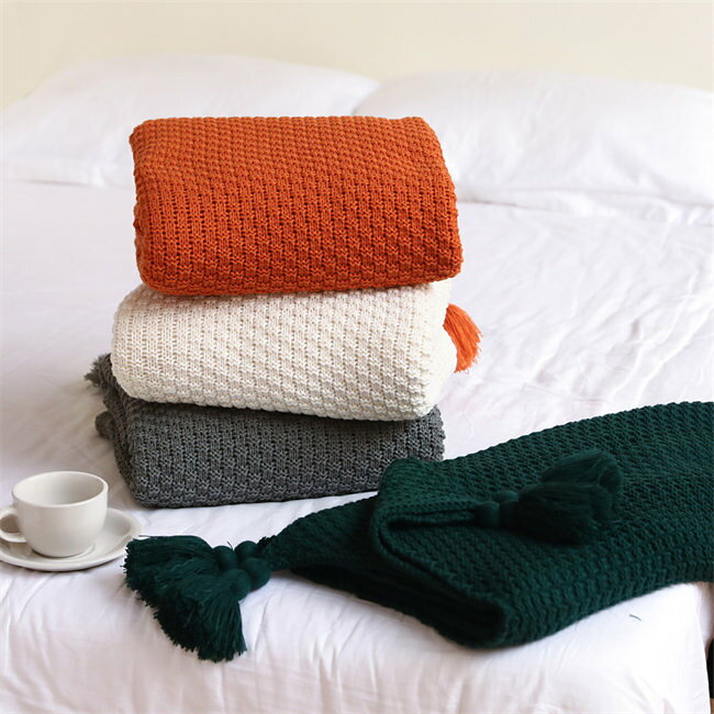 ニットブランケット北欧インテリアタッセル付130×170cm/150×200cm/150×240cm大判ふわふわおしゃれひざ掛けニットアウトドア厚手洗える暖かいオールシーズン可愛い軽量洗濯抗菌防臭大きめ肩掛けシングル冬夏大判ブランケットベットカバー