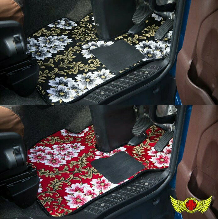 金華山 桜 さくら フロアマット 各色 運/助セット デュトロワイド (後期型)商品内容商品説明"桜（さくら）シリーズ” フロアマット 運転席+助手席セット咲きこぼれる桜柄の金華山日本の国家とも言われる「桜」、車内が満開の桜で繚乱するようなイメージをデザインした金華山！ご注文を頂いてから国内工場にて1つ1つ職人が手作り致しております。シリーズ商品として、シートカバー・ダッシュマット・フラットキット・ハンドルカバー・カーテン等の製作も可能となっております。ビニール無し仕様（ビニール付に変更も可能です、ご希望の方はお問い合わせください。）適合適合日野 デュトロワイド（後期型）アクセルペダルが上部より出ているタイプ注意事項※注意事項※ビニール付き仕様の場合はお値段が異なります。※この商品は、車種専用設計となります。※ご注文の際には必ずメーカー名、車種名、年式(初年度登録)、その他を必ずご確認又はメーカーホームページの適合表よりご確認ください。こちらの商品は受注生産となります。画像はサンプルです。オーダーメイド品のため、返品やキャンセルはできません。本商品はキャンセル不可・代引き不可となっておりますのでご了承ください。ご注文を頂いてからの製作となりますので納期に3〜4週間営業日ほどお時間がかかります。メーカーが納期遅延する場合も御座いますので、予めご了承下さい。また車種名、年式、グレード/車両仕様は必ずご確認ください。上記ご注文間違いでのご返品やキャンセルはお受付できませんので予めご了承ください。●撮影環境上、又、生地ロットにより色調が異なる場合が御座いますので予めご了承下さい。 メーカー希望小売価格はメーカーカタログに基づいて掲載しています