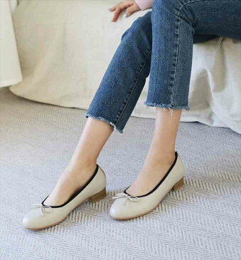 本革 革 パンプス ローヒール 太めヒール ラウンドトゥ フラットパンプス リボン レザー バレエシューズ 黒 ブラック ベージュ 通勤 走れるパンプス