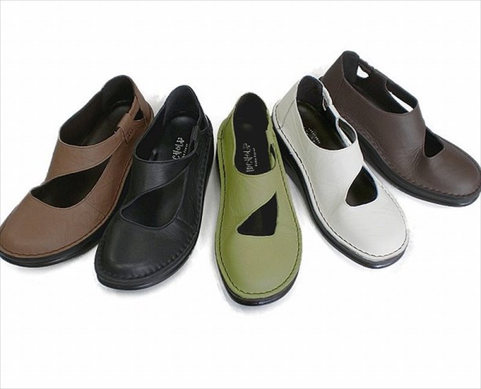 日本製 本革 コンフォートシューズ 革 フラットシューズ ゴム ストラップ パンプス 歩きやすい ローヒール 幅広 3E 黒 ブラウン 白 グリーン